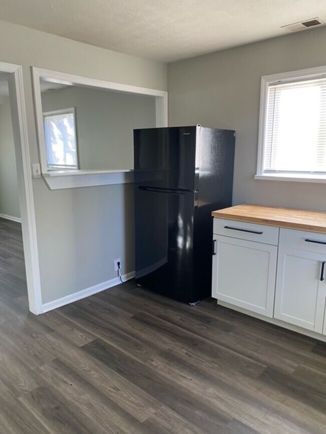 Photo - Renovated 2 Bedroom / 1 Bathroom Available...