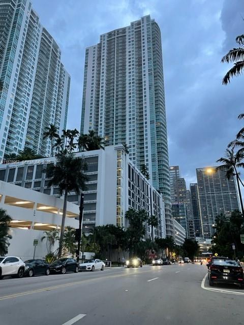 Building Photo - 951 Brickell Ave Unit 2307
