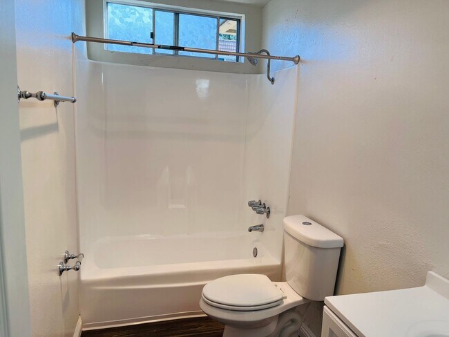 Photo - Oak Valley Apartments