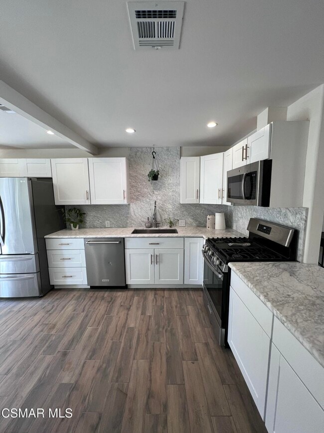 Photo - 3076 Los Robles Rd