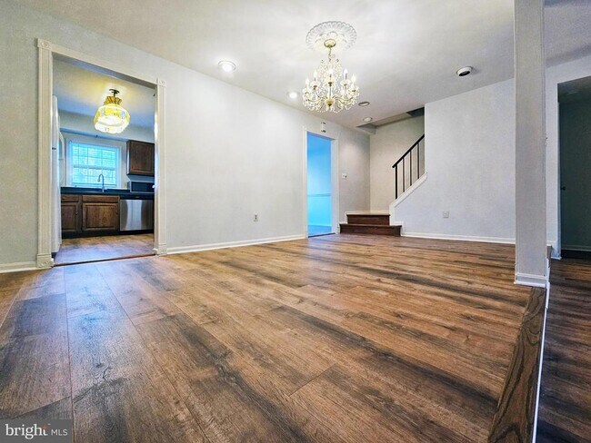 Photo - 3957 Hancock Forest Trail