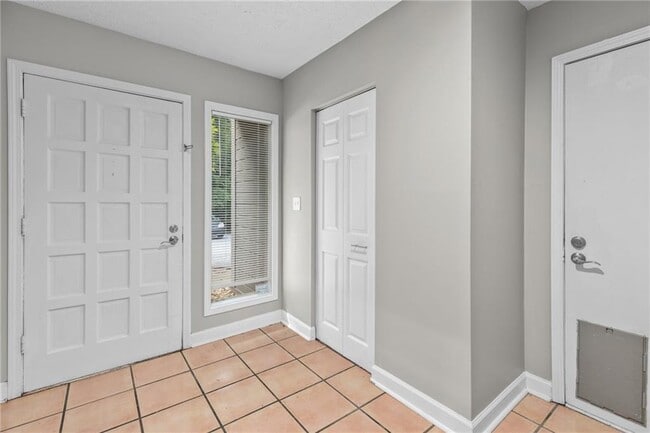 Photo - 2875 Torreya Way SE