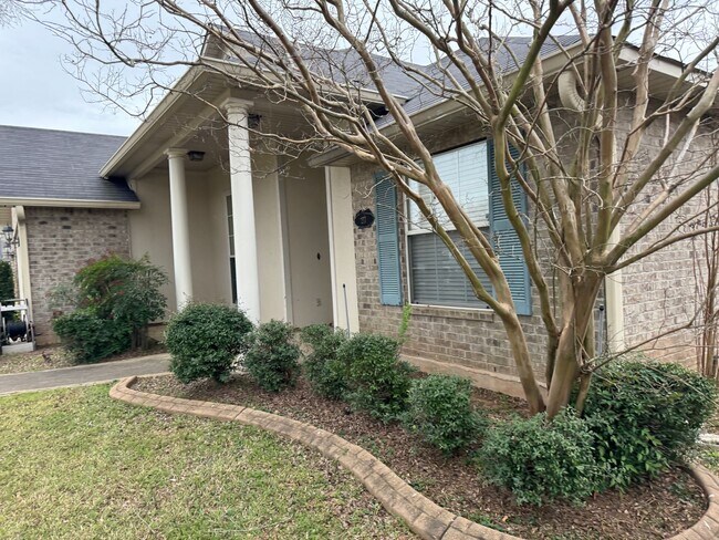 Photo - Savannah Place, Located minutes from BAFB!