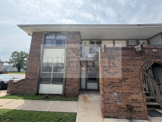 Building Photo - 300 W Montgomery St Unit 300-1