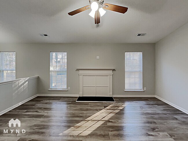 Photo - 6902 Kentucky Derby Dr