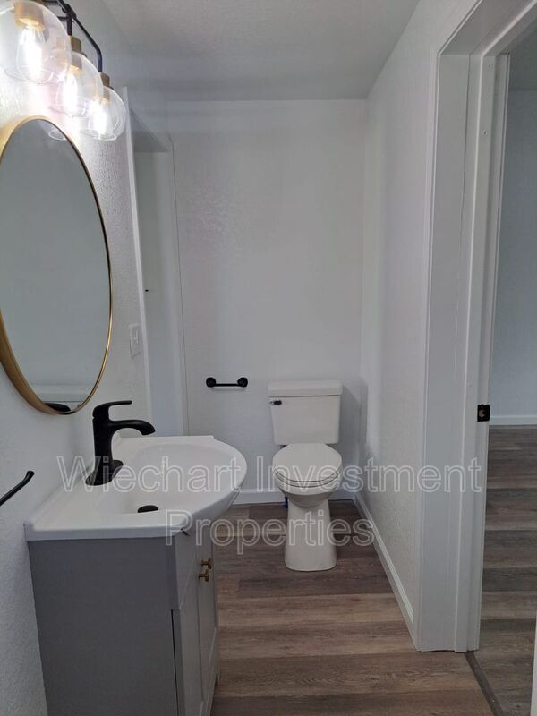 Photo - 358 Cherry St