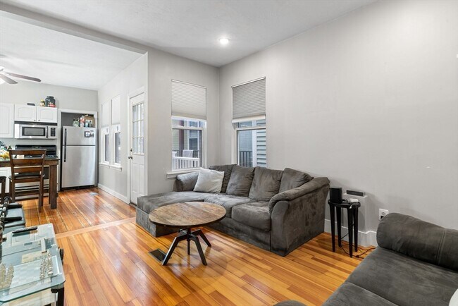 Photo - 181 W 5th St Apartment Unit 1