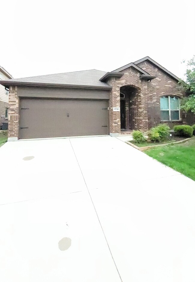 Photo - 1716 Jacona Trl