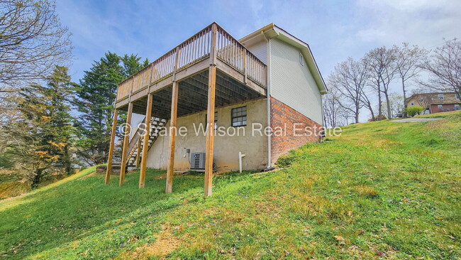 Photo - 213 Ridgewood Cir