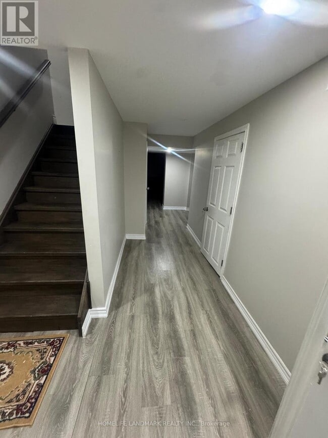 Photo - 115 Canlish Rd