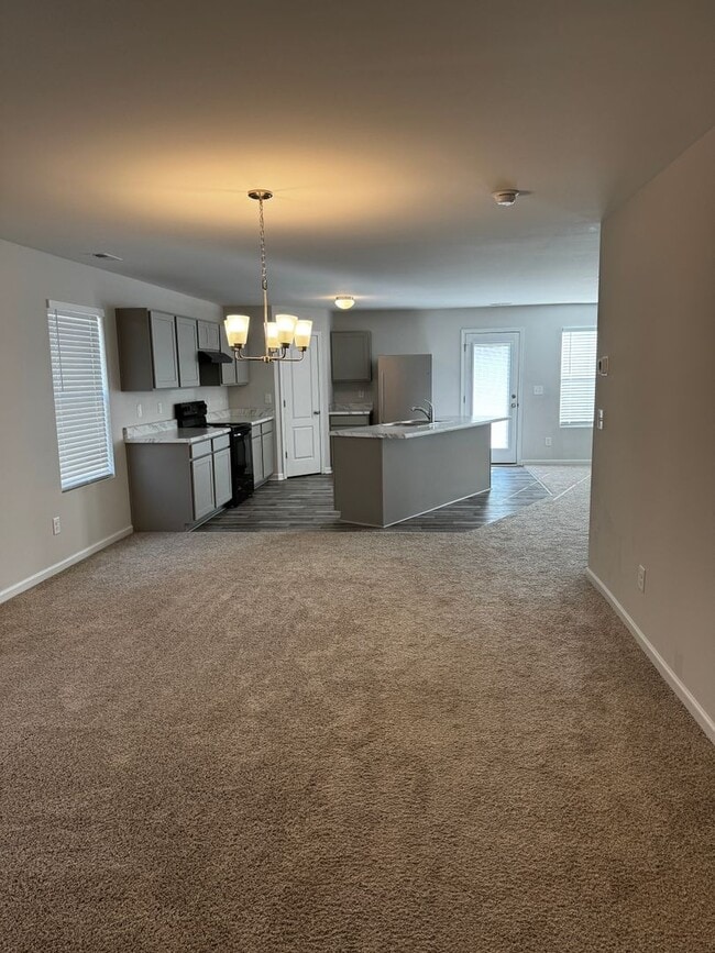 Photo - 4 Bedroom 2.5 Bathroom