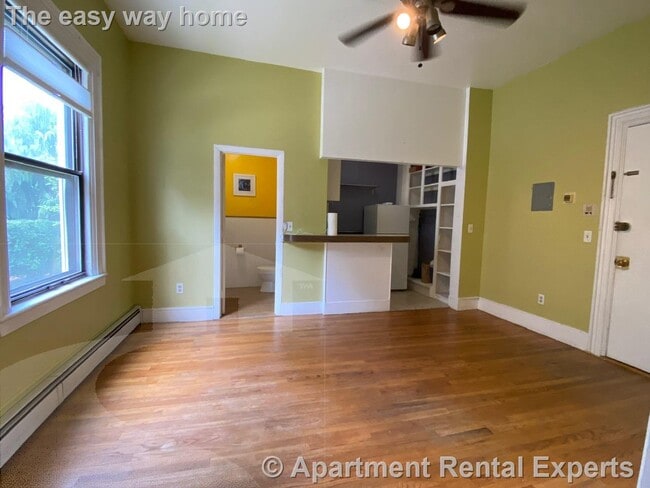 Building Photo - 5 Wendell St Unit #1