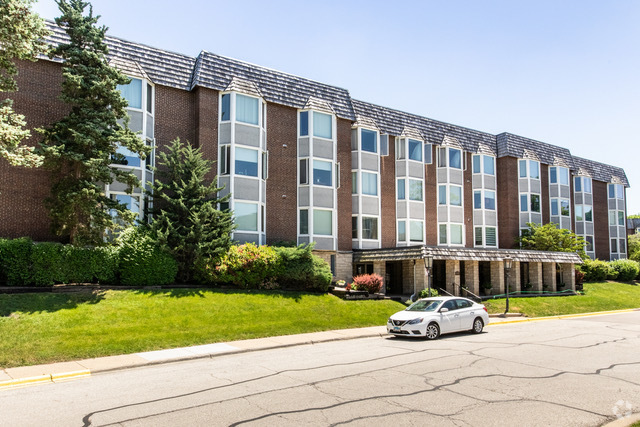 Building Photo - 2400 Archbury Ln Unit 2C Rental