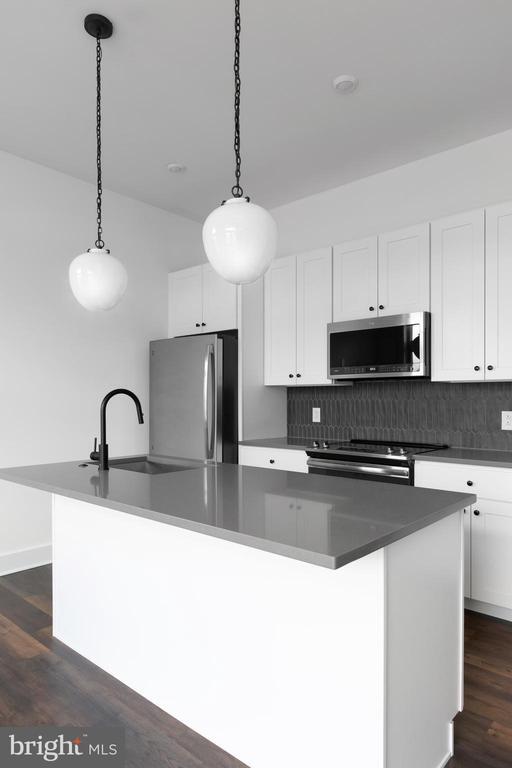 Photo - 2940 W Thompson St Unidad 204