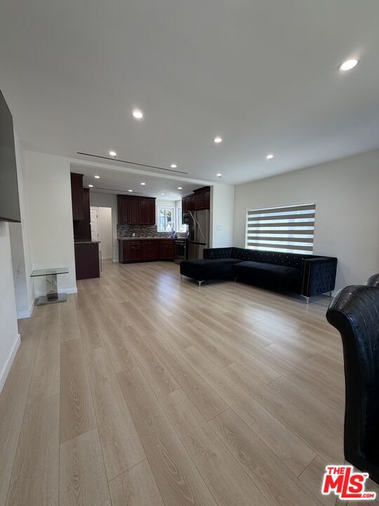 Photo - 8561 Kyle St