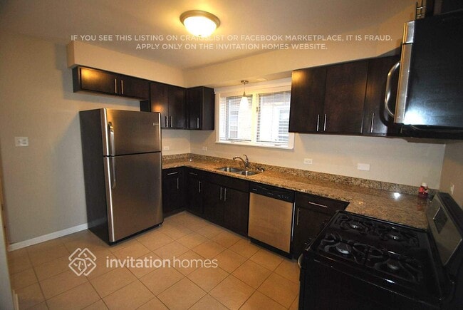 Photo - 2723 N 77th Ave