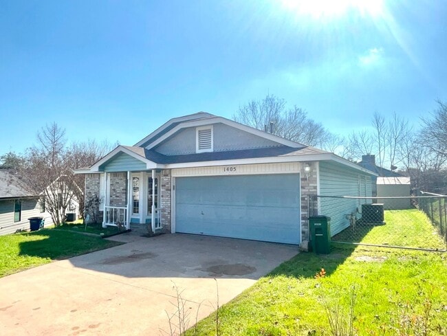 Photo - Spacious & Cozy 3/BR 2/BA Single Family Home in Austin!