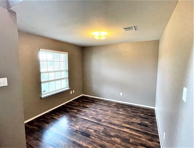 208 Dye Dr