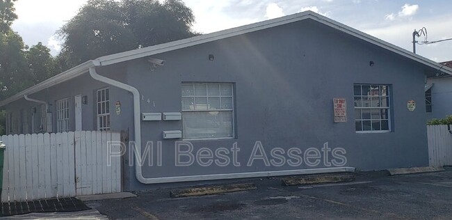 Building Photo - 141 NW 4th Ave Unit 1 Rental