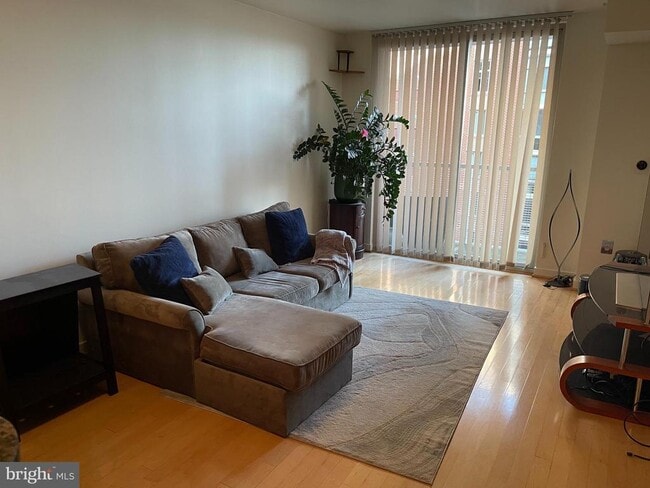 Photo - 1000 New Jersey Ave SE Unit 904