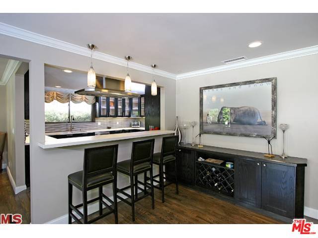 2001 Coldwater Canyon Dr