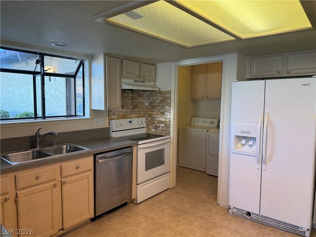 Photo - 720 Sea Pines Ln