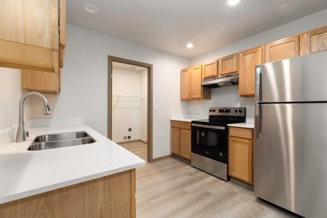 Photo - EJ Square II