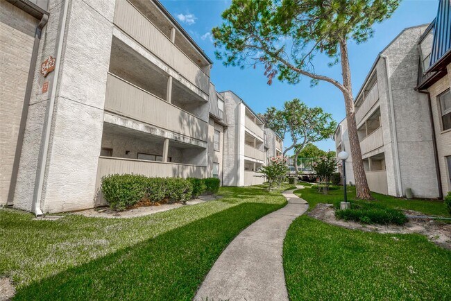 Building Photo - 8521 Hearth Dr Unit 33 Rental