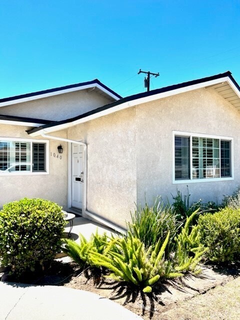 Photo - 1042 E Almond Ave Townhome