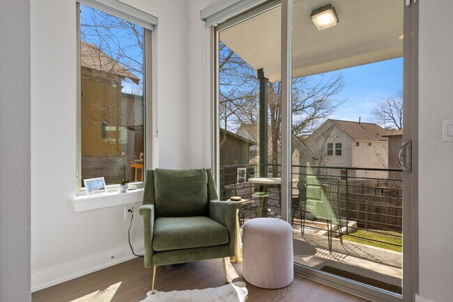 Photo - 1324 Delano St