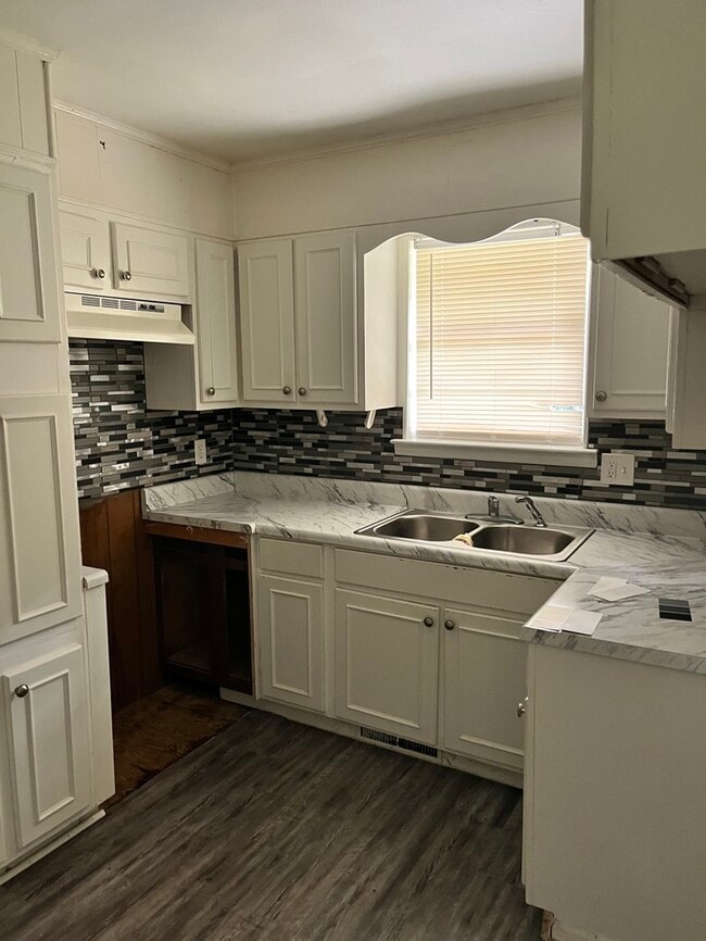 Photo - Very Spacious !