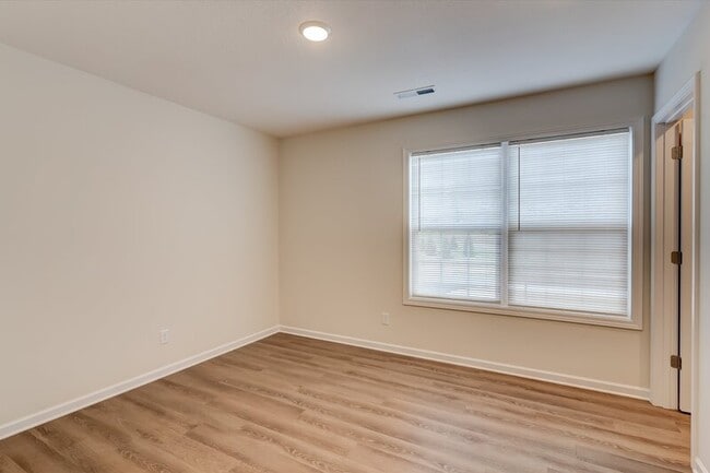 Photo - 2809 Cruze Dr