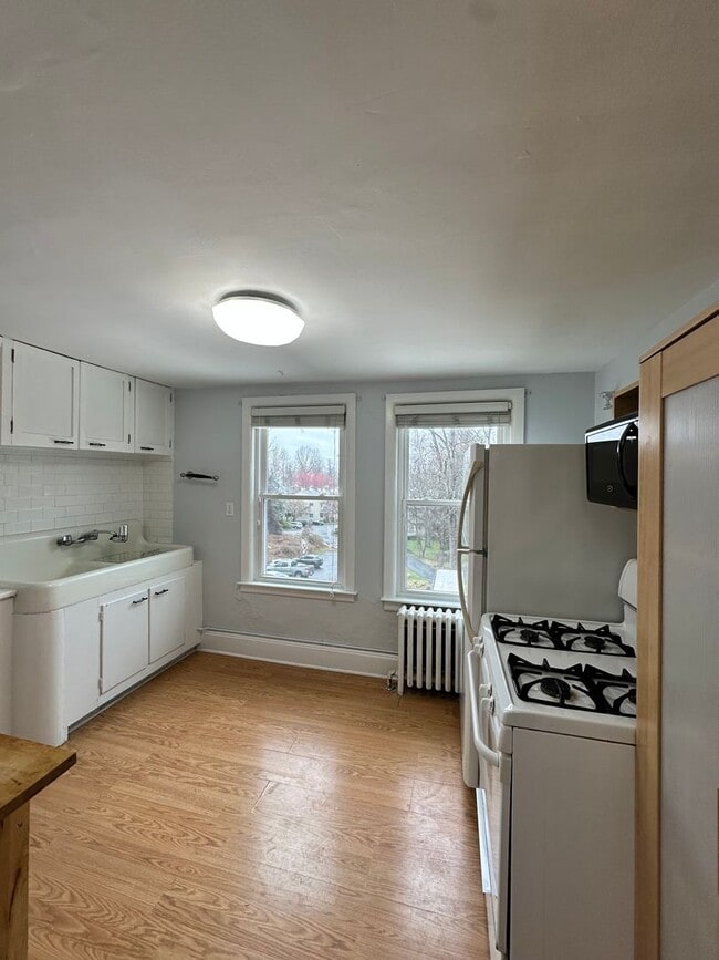 Photo - 1621 Harrison Ave Unit Apt 3