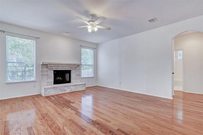 Photo - 1001 Clear Lake Ln