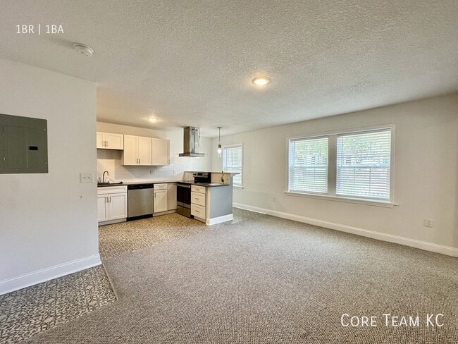 Photo - 1901 Olathe Blvd Unit 109