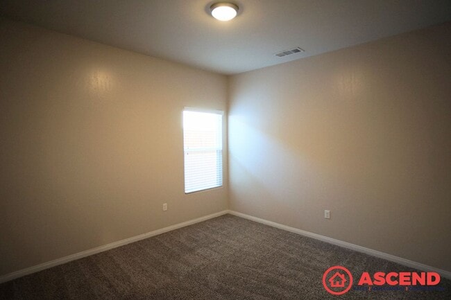 Photo - Beautiful Home Located in the Southwest!