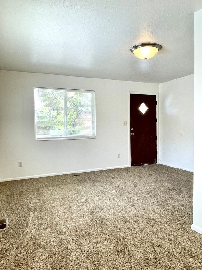 Photo - 54 W 250 N Unit DTJ #2