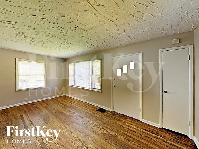 Photo - 6108 Bettcher Ave