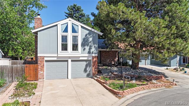 2946 S Moline Pl