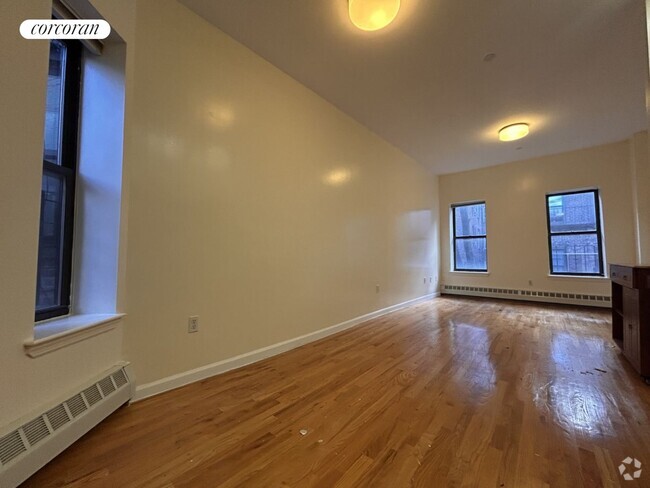 Building Photo - 420 E 73rd St Rental