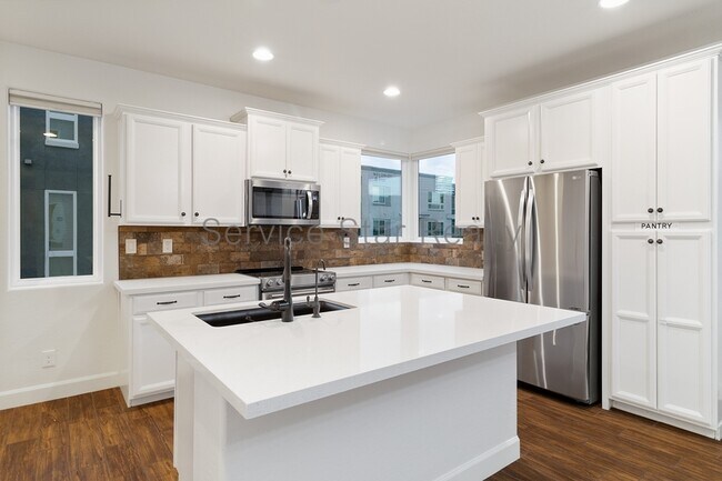 Photo - 1250 N Abbey Ln Unidad 239