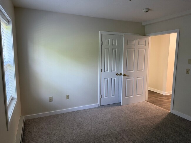 30 Gatehouse Rd Unit 301