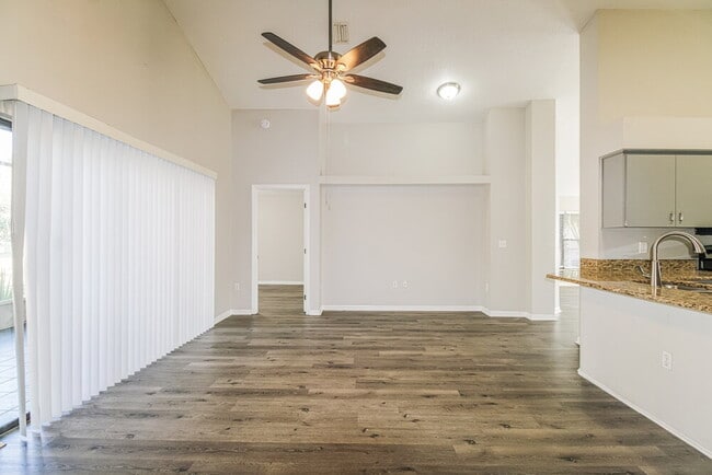 Photo - 10439 Norvell Rd