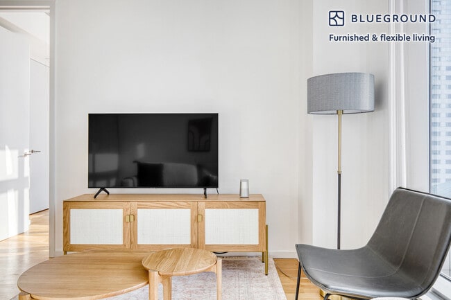 Photo - 18 W 48th St Unit FL21-ID670