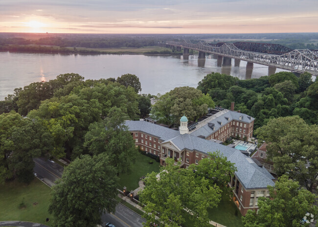 Photo Credit Leland Kent - The Marine Residence Rental