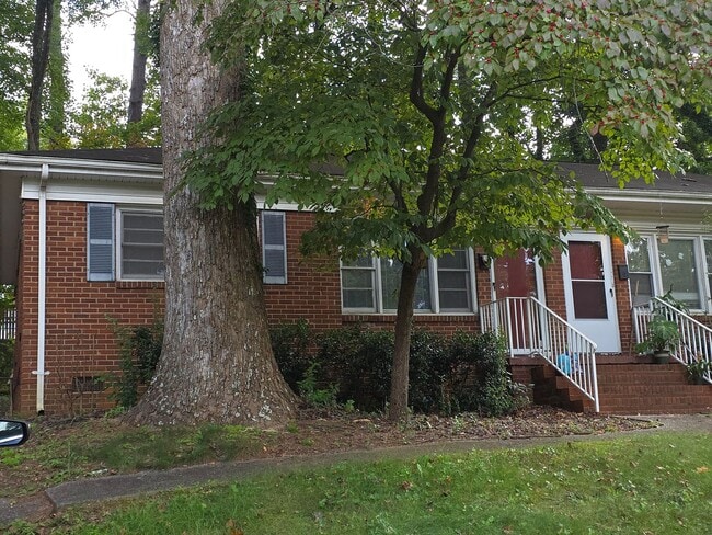 Building Photo - 3818 Winfield Dr