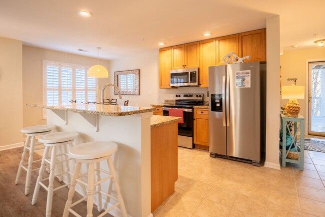 Photo - FULLY FURNISHED OFF-SEASON  1 BEDROOM NOW AVAILABLE