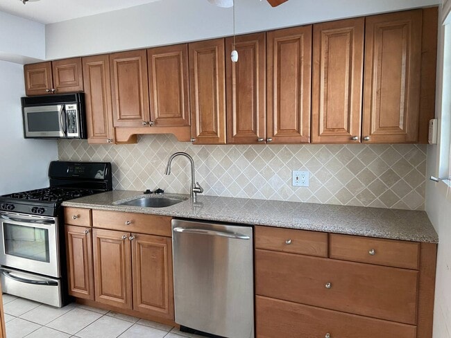 Photo - 116 Fieldstone Rd