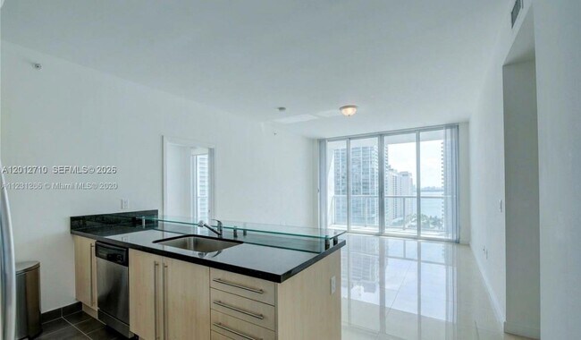 Photo - 1111 SW 1st Ave Unidad 3517-N