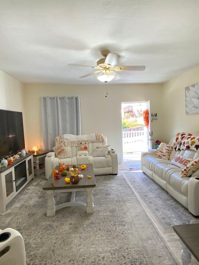 111 Ashland St Unidad -